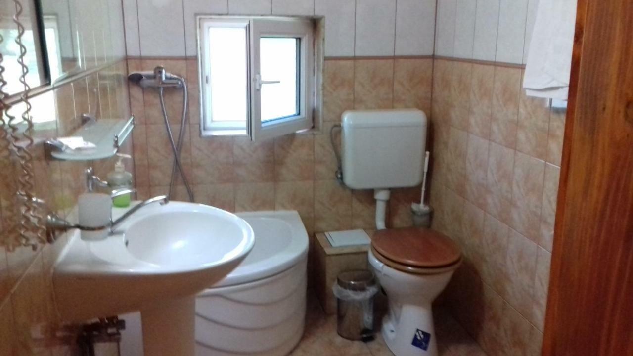 Pensiunea Vladut Bran  Exterior photo